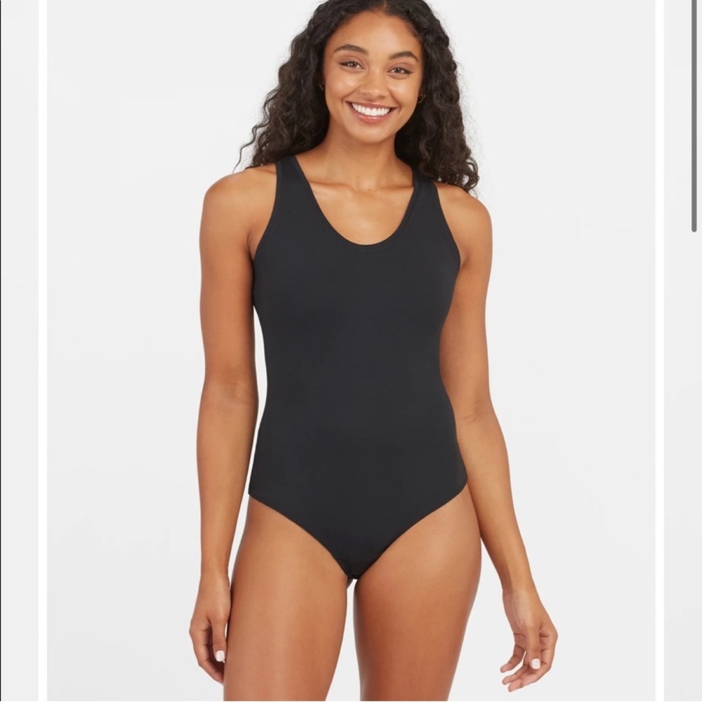 NWOT SPANX suit yourself scoop neck tank bodysuit in black Size: Medium - Picture 2 of 10